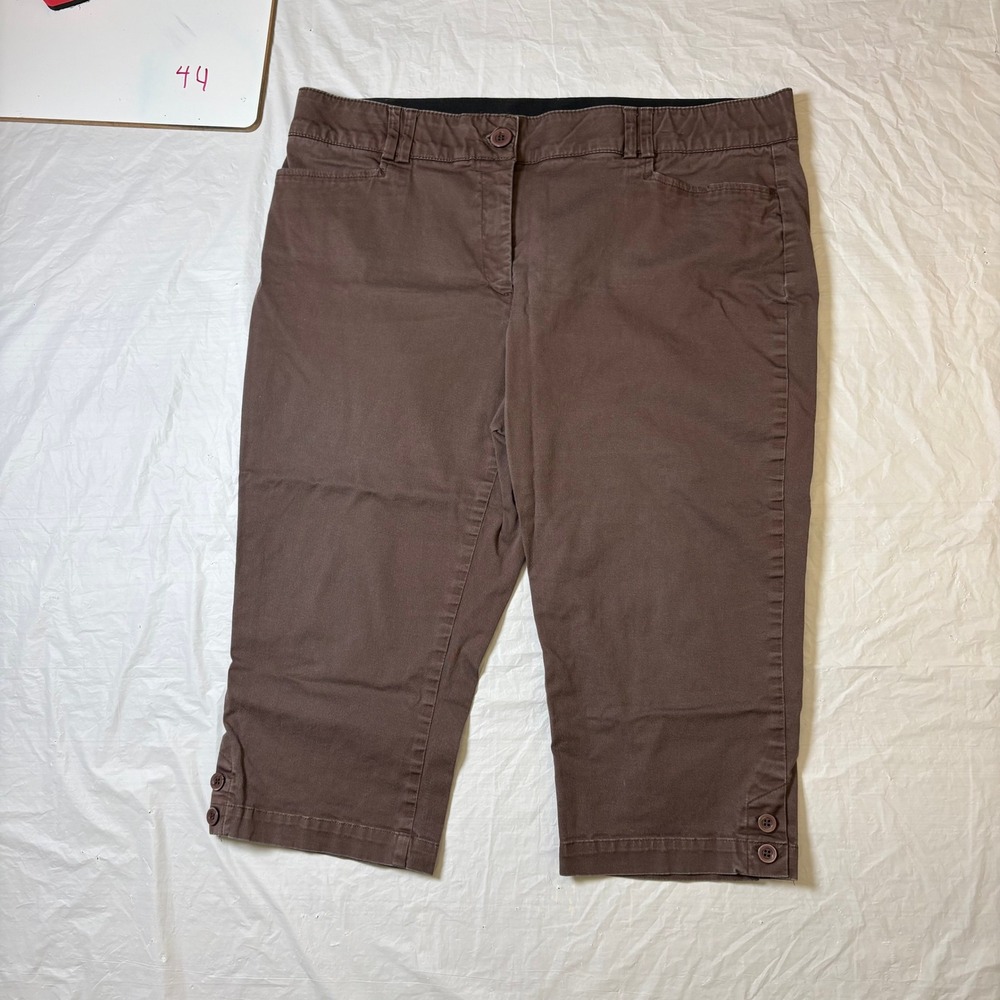 Coral Bay Petite Brown Button Detail Capri Pants Women's Size 16P